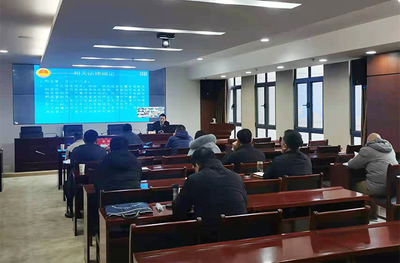 規(guī)范危廢管理 徐州鐵檢院對(duì)徐州市車輛維修企業(yè)負(fù)責(zé)人進(jìn)行法治宣傳